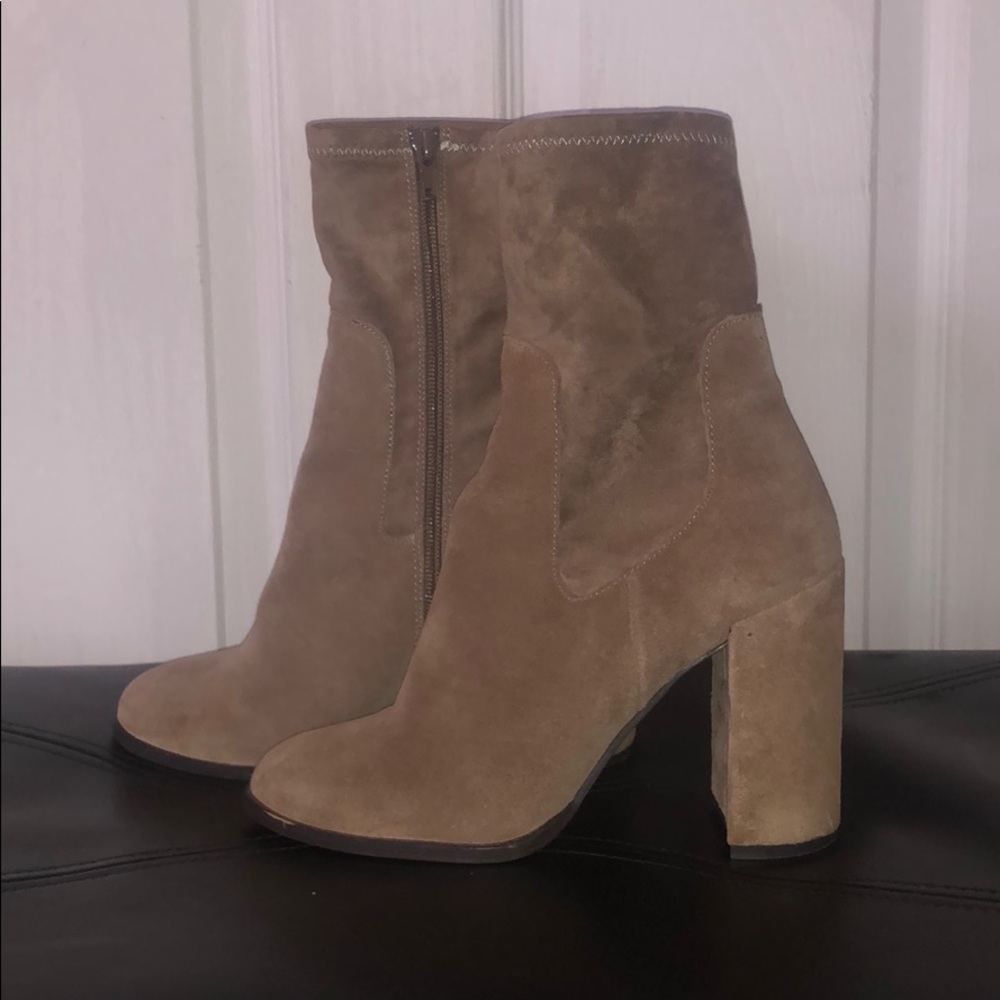 Women’s Chinese Laundry Boots